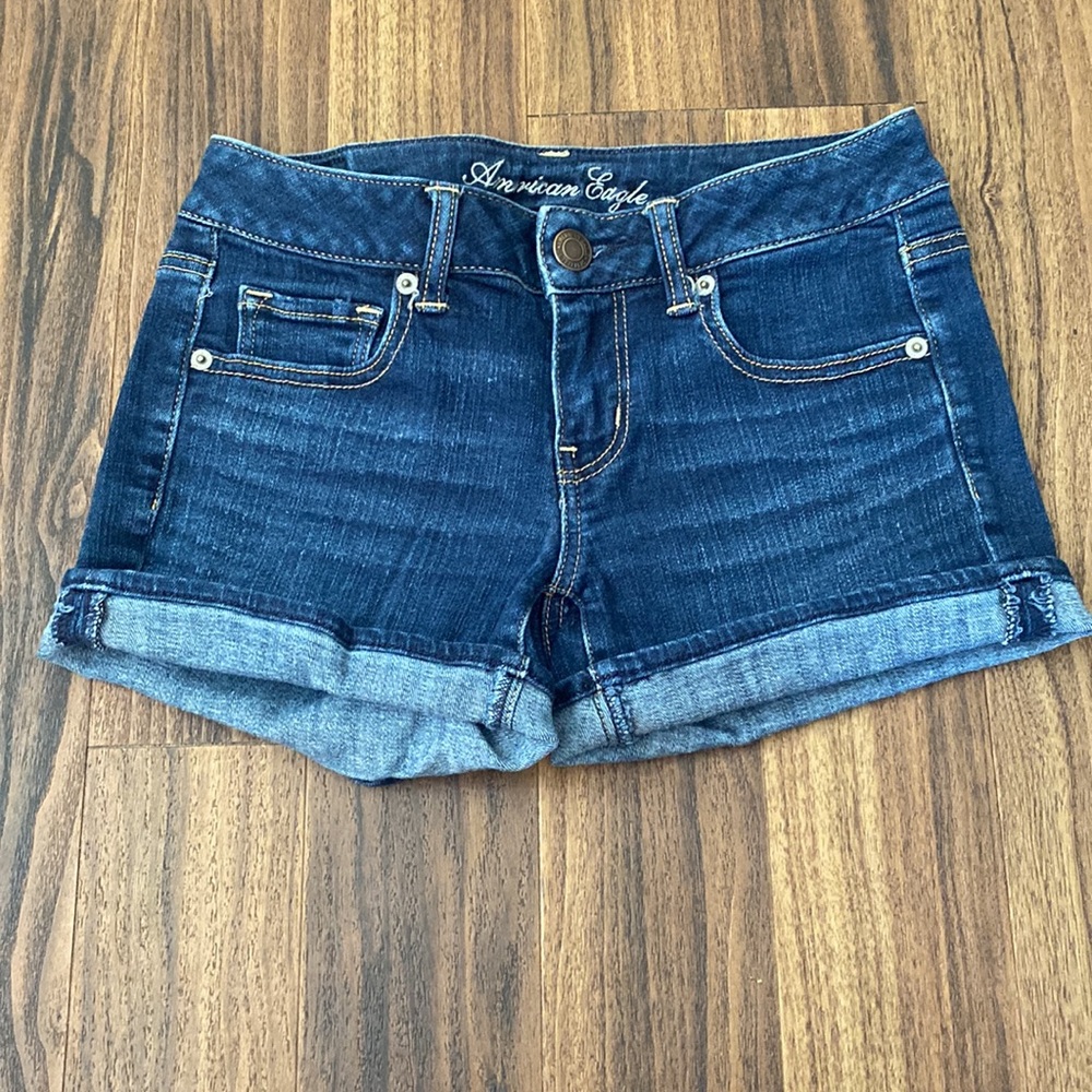 American Eagle Size 4 Denim Shorts